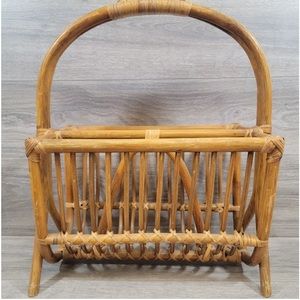 Vintage rattan wicker magazine/book footed handle rack holder Boho Cottagecore